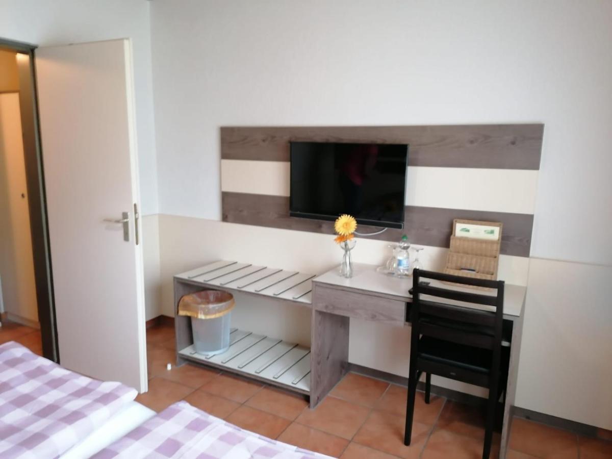 Hotel Haus Hildegard Niederkruechten Bagian luar foto