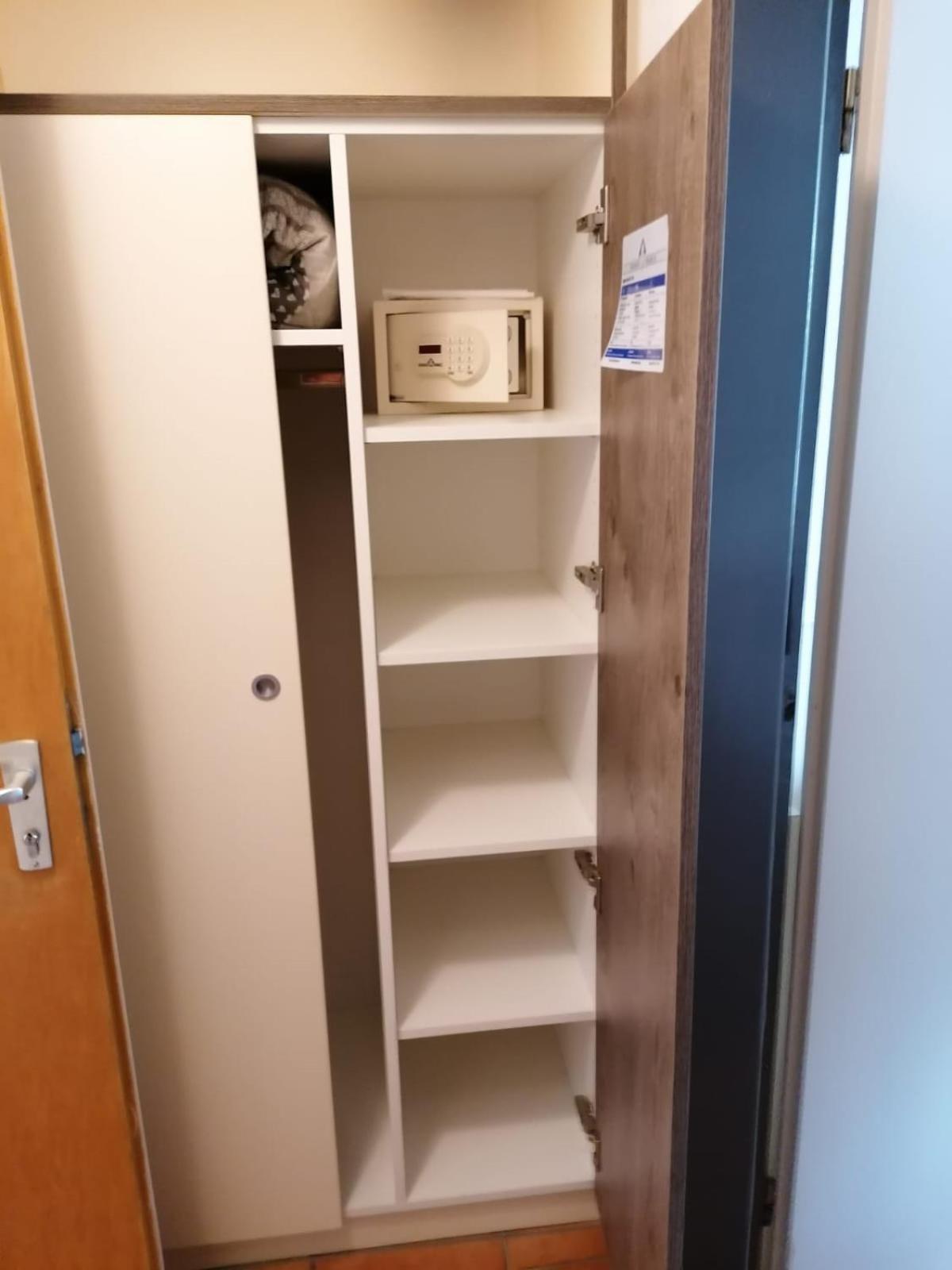 Hotel Haus Hildegard Niederkruechten Ruang foto